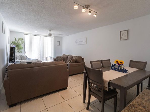 1810 N Lauderdale Ave 2102, North Lauderdale FL 33068