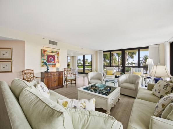 50 Beach Road 203, Tequesta FL 33469