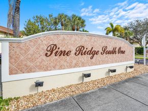 142 Lake Pine Circle B1, Greenacres FL 33463