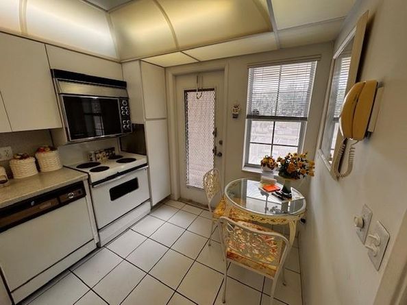 3080 N Course Dr 204, Pompano Beach FL 33069