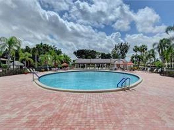10442 E Clairmont Cir 204, Tamarac FL 33321