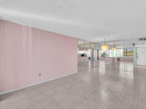 10442 E Clairmont Cir 204, Tamarac FL 33321