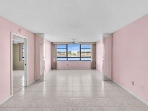 10442 E Clairmont Cir 204, Tamarac FL 33321