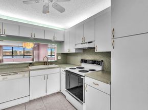 10442 E Clairmont Cir 204, Tamarac FL 33321