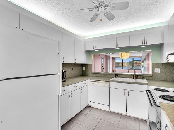 10442 E Clairmont Cir 204, Tamarac FL 33321