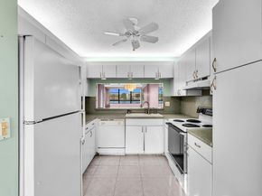 10442 E Clairmont Cir 204, Tamarac FL 33321