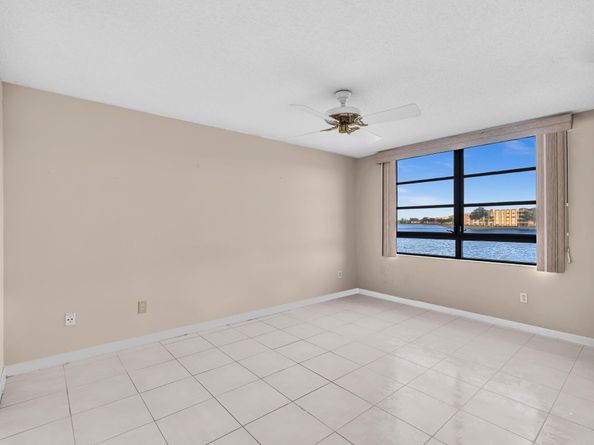 10442 E Clairmont Cir 204, Tamarac FL 33321