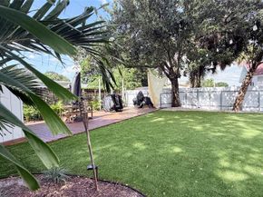 433 NW 15th Way, Fort Lauderdale FL 33311