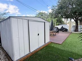 433 NW 15th Way, Fort Lauderdale FL 33311