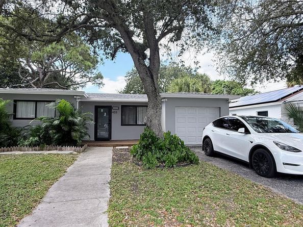 433 NW 15th Way, Fort Lauderdale FL 33311