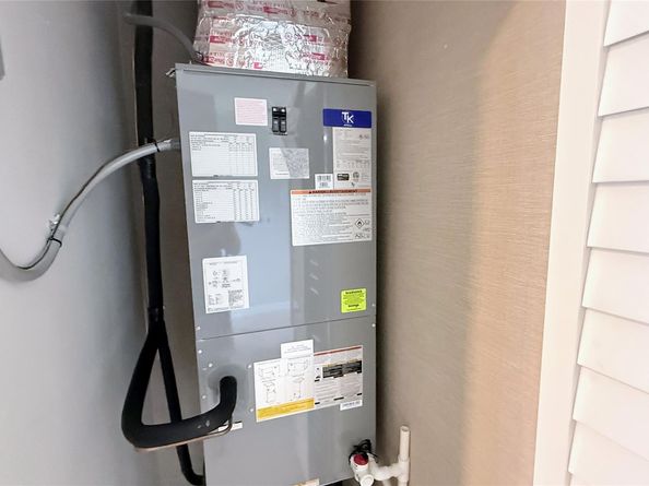 433 NW 15th Way, Fort Lauderdale FL 33311