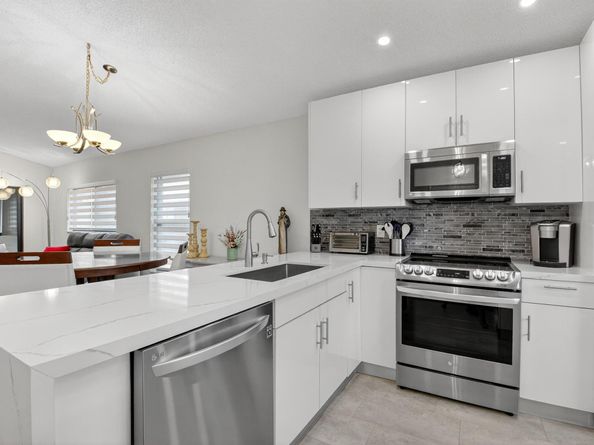 8136 Whispering Palm Drive B, Boca Raton FL 33496