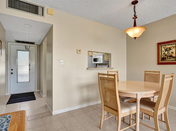 4700 NW 35th St 507, Lauderdale Lakes FL 33319