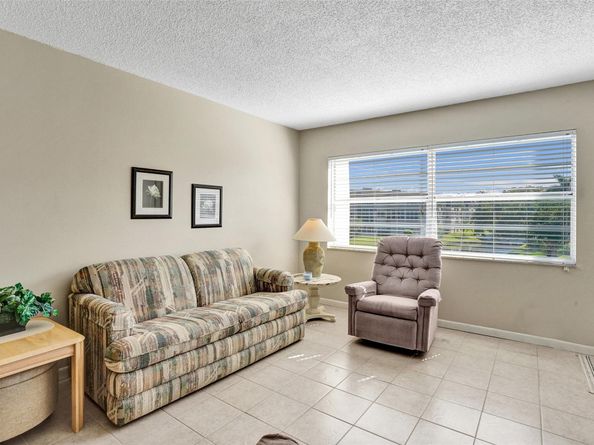 4700 NW 35th St 507, Lauderdale Lakes FL 33319