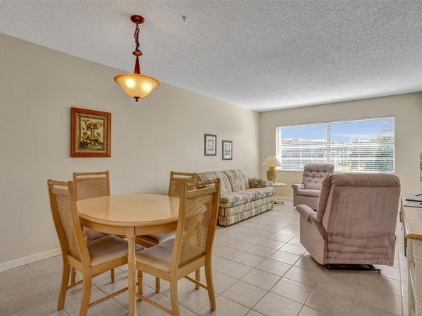 4700 NW 35th St 507, Lauderdale Lakes FL 33319