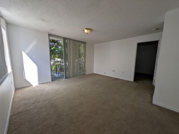 1740 NW North River Dr 329, Miami FL 33125