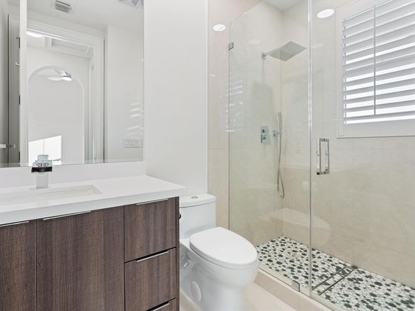 127 Swan Ave, Plantation FL 33324