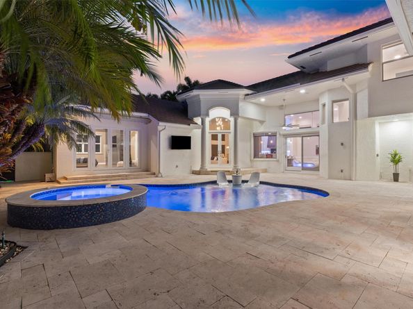 127 Swan Ave, Plantation FL 33324