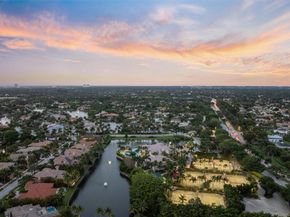 127 Swan Ave, Plantation FL 33324