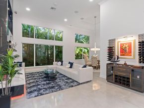 127 Swan Ave, Plantation FL 33324