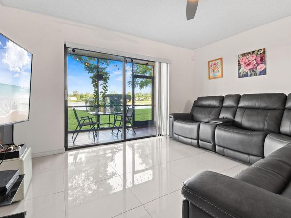 140 Lake Nancy Lane 112, West Palm Beach FL 33411