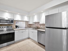 140 Lake Nancy Lane 112, West Palm Beach FL 33411