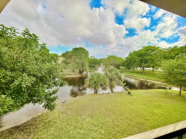 906 SW 9th Street Circle 204, Boca Raton FL 33486