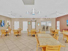 906 SW 9th Street Circle 204, Boca Raton FL 33486