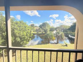 906 SW 9th Street Circle 204, Boca Raton FL 33486