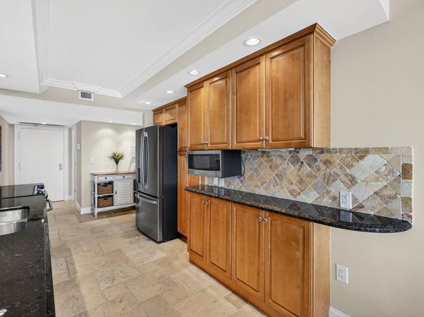 4200 N Ocean Drive 2406, Singer Island FL 33404