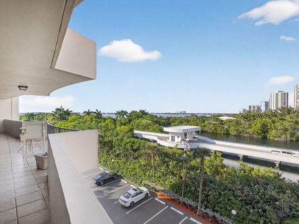 4200 N Ocean Drive 2406, Singer Island FL 33404