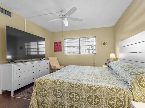 5401 NW 2nd Avenue 227, Boca Raton FL 33487