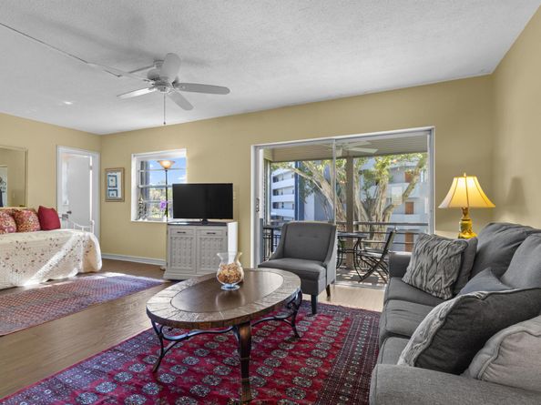 5401 NW 2nd Avenue 227, Boca Raton FL 33487