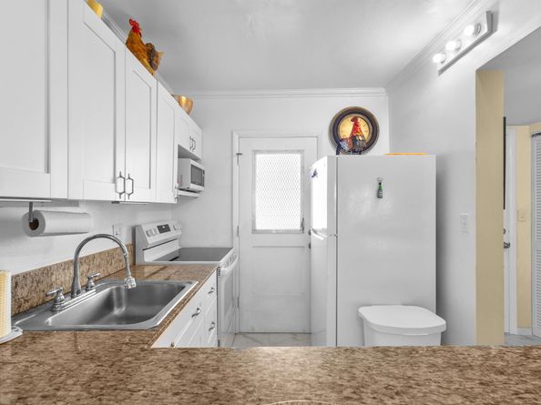 5401 NW 2nd Avenue 227, Boca Raton FL 33487