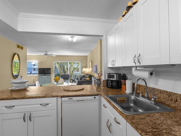 5401 NW 2nd Avenue 227, Boca Raton FL 33487