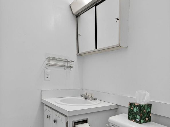 418 S Cypress Rd 110, Pompano Beach FL 33060