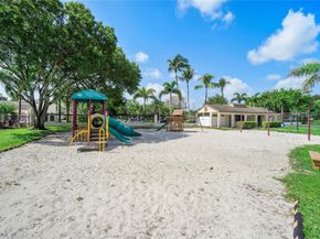 3246 Carambola Cir 3246, Pompano Beach FL 33066