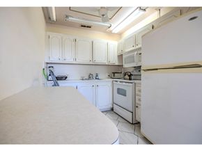 251 Preston F 251, Boca Raton FL 33434