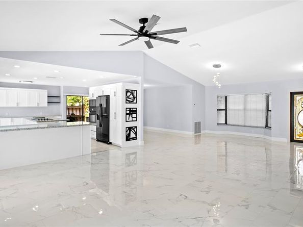 11020 NW 8TH Court, Coral Springs FL 33071