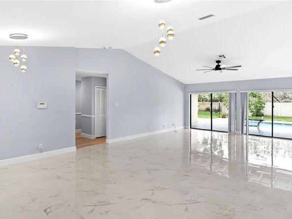 11020 NW 8TH Court, Coral Springs FL 33071