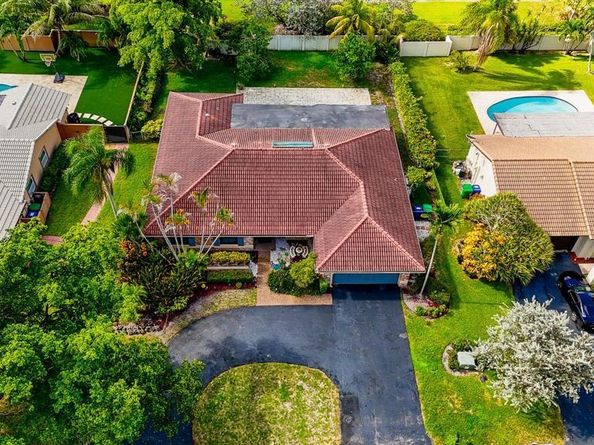 11020 NW 8TH Court, Coral Springs FL 33071