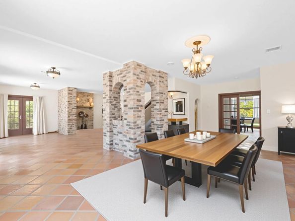 629 SW 8th Ter, Fort Lauderdale FL 33315