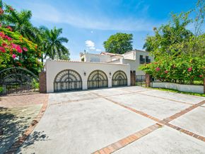 629 SW 8th Ter, Fort Lauderdale FL 33315