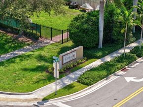 8880 NW 37th Dr, Coral Springs FL 33065