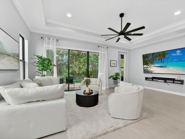 8880 NW 37th Dr, Coral Springs FL 33065