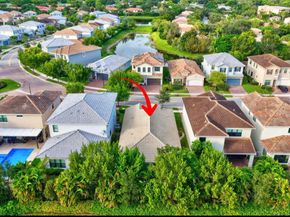 8880 NW 37th Dr, Coral Springs FL 33065