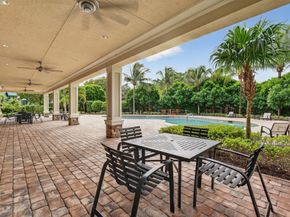 8880 NW 37th Dr, Coral Springs FL 33065