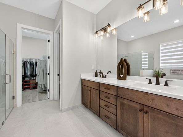 8880 NW 37th Dr, Coral Springs FL 33065