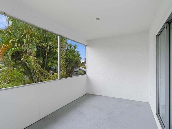 5036 Alfred Drive, West Palm Beach FL 33417