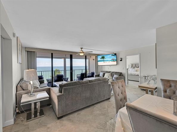 851 N Surf Rd 502, Hollywood FL 33019